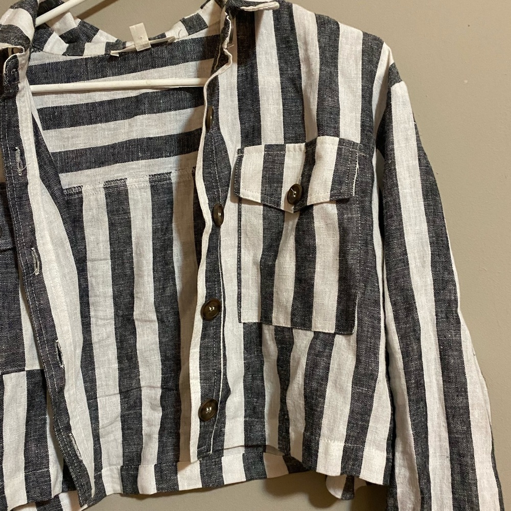 cropped jacket - Picture 3 of 3